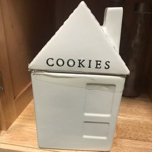 Hearth & Hand with Magnolia cookie house!